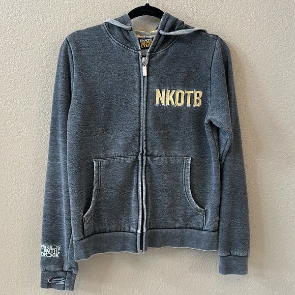 2 New Kids on the Block concert hoodies size Medium - Picture 8 of 14